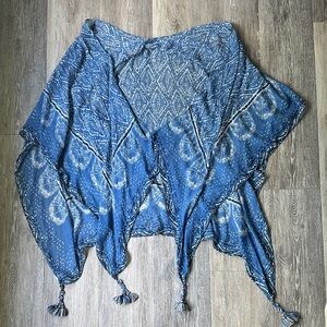 Blue and White Tasseled Shawl
